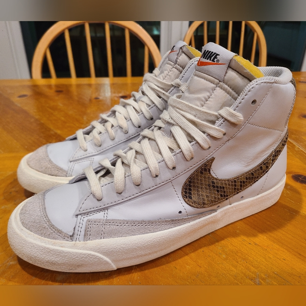 Nike Blazers mid snakeskin shoes size 9